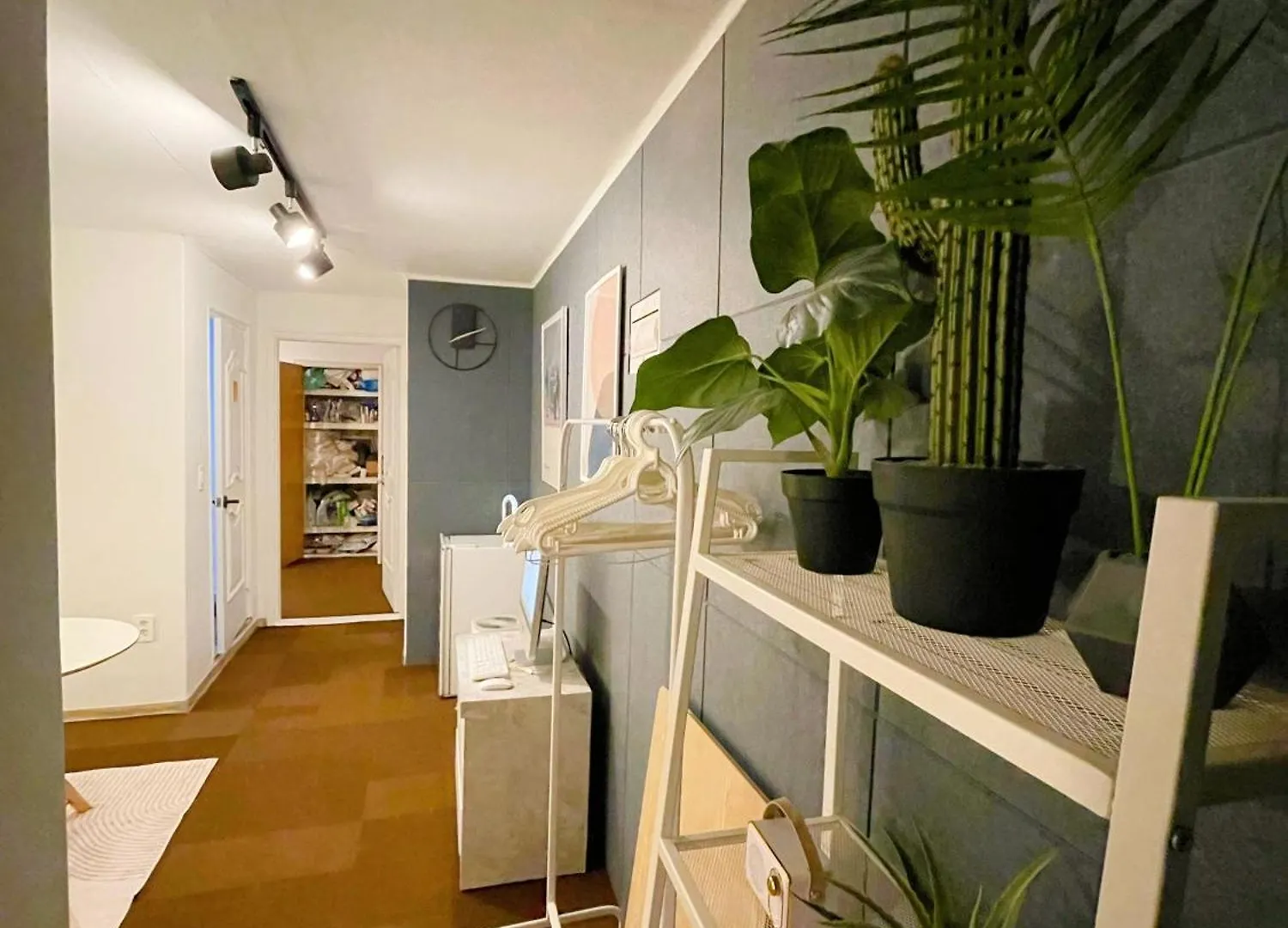 Gnb House L 2Min Hongdae St L 2R1B L Cozy & Sweet Apartment Seoul South Korea