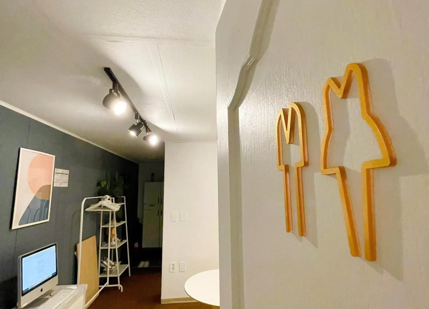 Gnb House L 2Min Hongdae St L 2R1B L Cozy & Sweet Apartment Seoul 0*,  South Korea